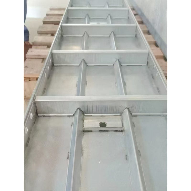 Does the cover plate formwork possess excellent impact and bending resistance?